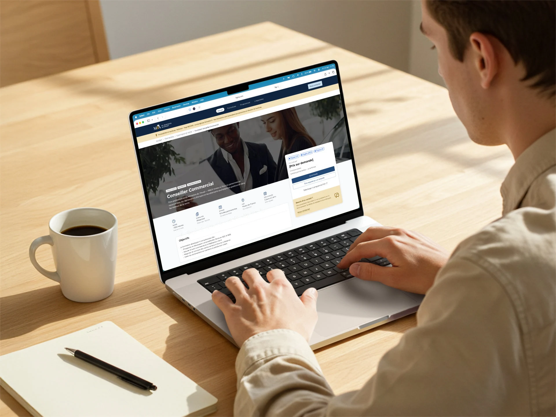 Fiche formation MBA présentée sur un ordinateur portable